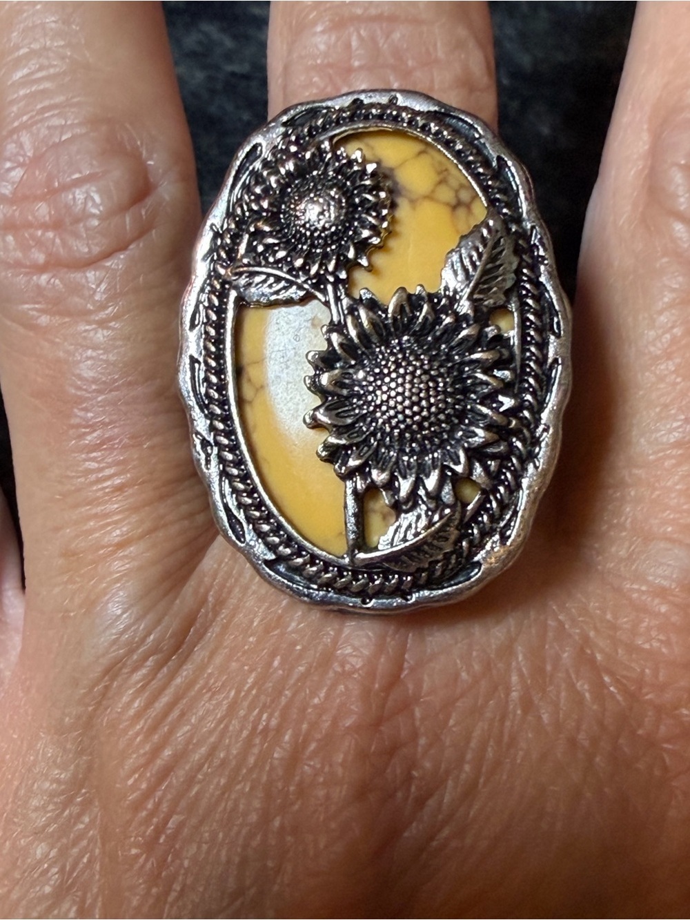Sunflower Statement Ring Yellow Stone Silver Tone Stretch Size 9